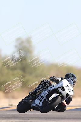 media/Nov-02-2025-CVMA (Sun) [[337aff29ab]]/Race 8-Formula Lightweight Twins Shootout/